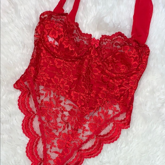 Vintage Sexy Wine Red lace Lingerie - Picture 3 of 5